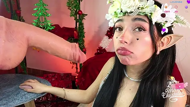 Snapshot of Sweet_Nyx chatting on December 2025 10:57:02 PM Sweet Nyx online show from December 2025 10:57:02 PM