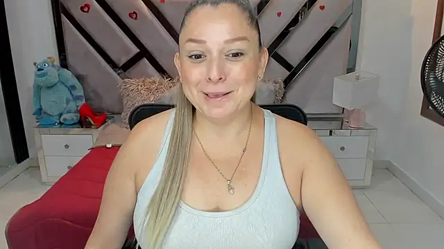 Snapshot of natalia5560 chatting on October 2025 01:00:01 PM natalia5560 online show from October 2025 01:00:01 PM