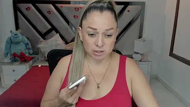 natalia5560 online show from October 2025 01:23:02 PM