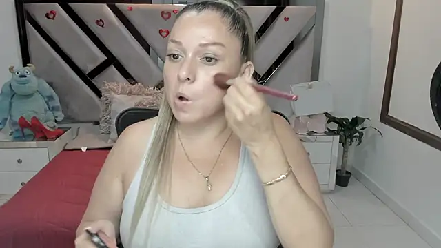 natalia5560 online show from November 2025 01:27:02 PM