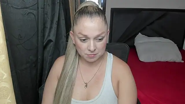 natalia5560 online show from April 2026 08:15:02 PM