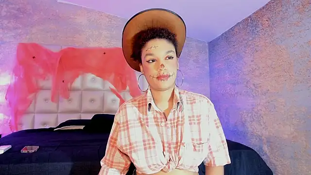 loladupont online show from October 2025 03:05:02 AM