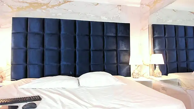 loladupont online show from February 2026 03:07:02 AM