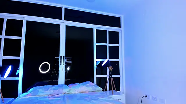 loladupont online show from March 2026 02:46:01 AM