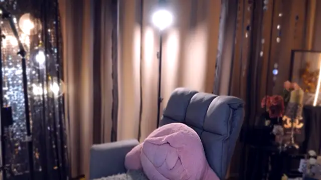 zhdhdbdkx online show from December 2025 04:08:02 PM