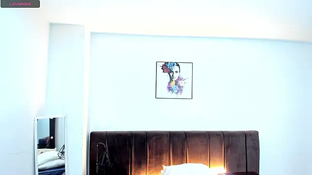 Snapshot of AbrilSonne chatting on March 2025 11:22:01 PM AbrilSonne online show from March 2025 11:22:01 PM