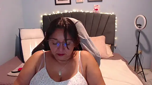 AngelRouss online show from February 2025 03:04:02 PM