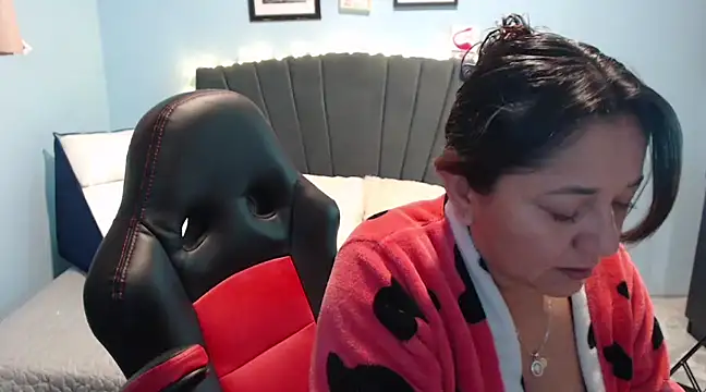 AngelRouss online show from February 2025 09:32:02 AM