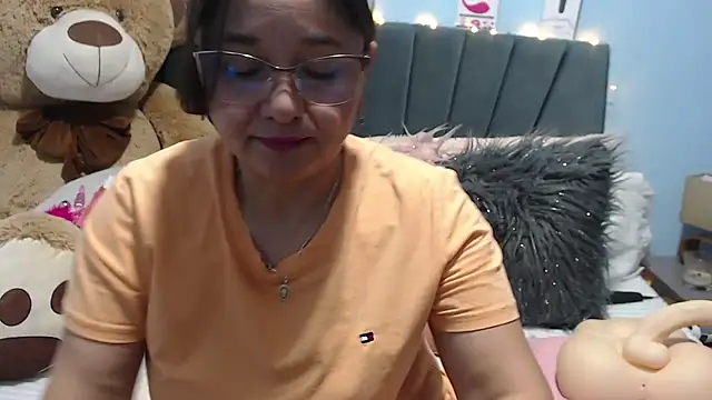 AngelRouss online show from October 2025 03:25:02 AM