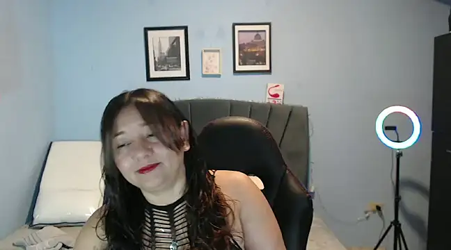 AngelRouss online show from January 2025 09:57:01 AM