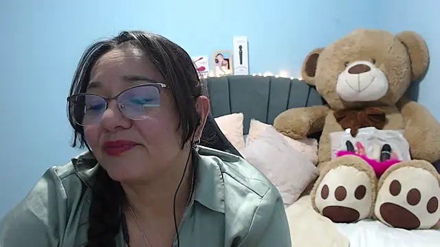 AngelRouss online show from September 2025 02:51:02 AM