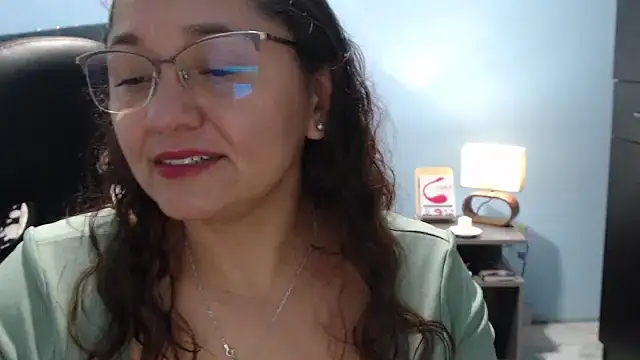 AngelRouss online show from March 2025 12:32:01 AM