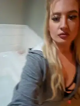 stunnaagirll online show from December 2024 01:50:01 AM