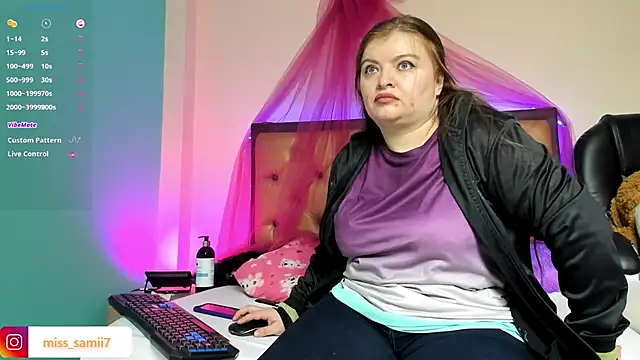 Queensamantha777 online show from March 2025 01:15:02 PM