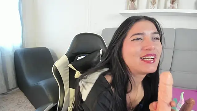 Chlooe Zoe online show from April 2026 08:05:02 PM