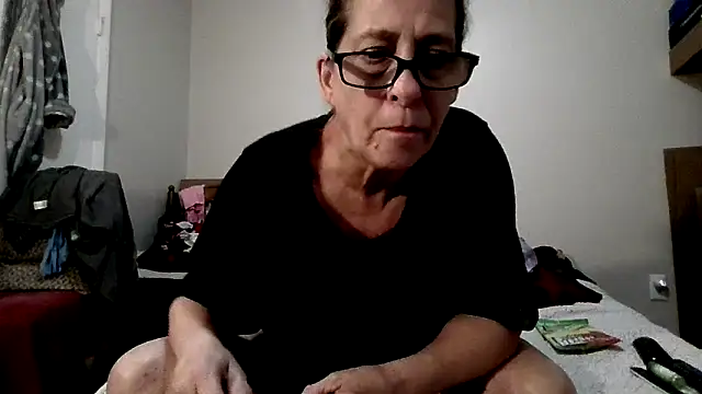 Snapshot of Keywest_Kate chatting on October 2025 10:00:02 PM Keywest Kate online show from October 2025 10:00:02 PM