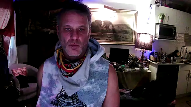 Snapshot of SilverandFox chatting on January 2025 04:27:01 PM SilverandFox online show from January 2025 04:27:01 PM