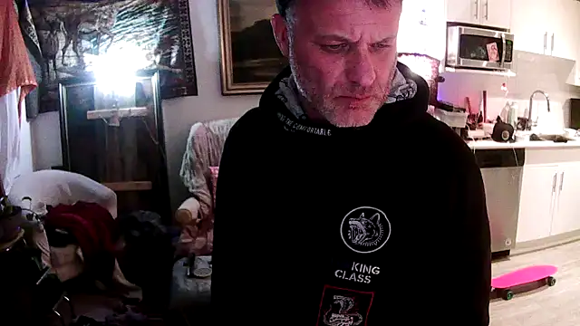 Snapshot of SilverandFox chatting on January 2025 01:24:02 PM SilverandFox online show from January 2025 01:24:02 PM