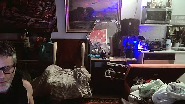 Snapshot of SilverandFox chatting on February 2025 06:36:02 AM SilverandFox online show from February 2025 06:36:02 AM