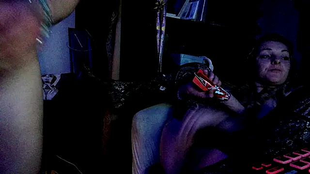 Snapshot of SilverandFox chatting on January 2025 11:58:02 AM SilverandFox online show from January 2025 11:58:02 AM