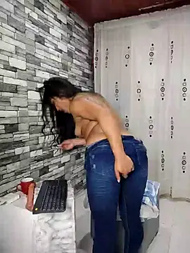 Snapshot of lovelypocahontas11 chatting on January 2025 05:20:01 AM lovelypocahontas11 online show from January 2025 05:20:01 AM