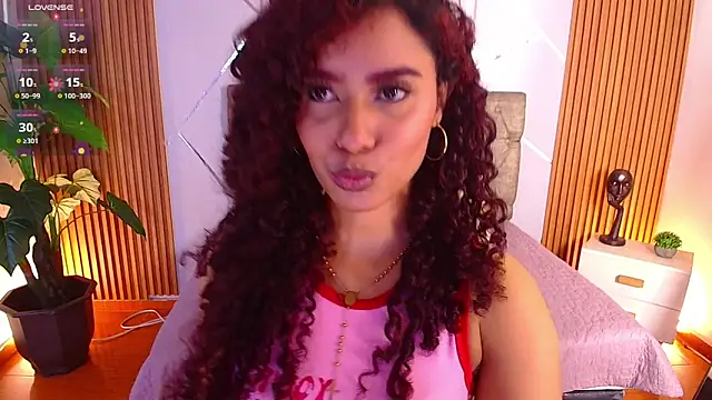 charlottee white online show from March 2026 08:05:01 PM