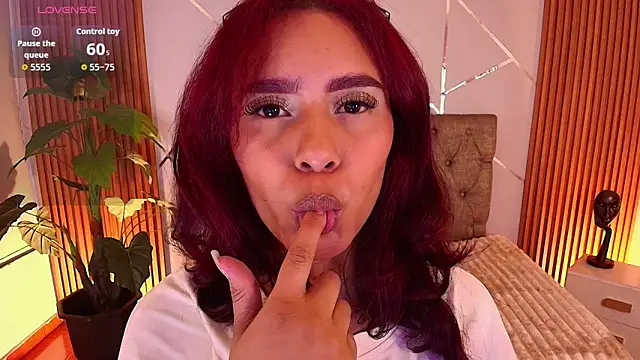 charlottee white online show from March 2026 09:24:02 PM