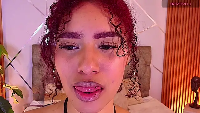 charlottee white online show from March 2026 08:43:01 PM