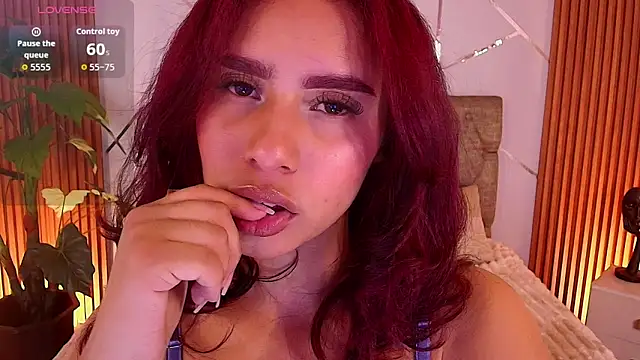 charlottee white online show from March 2026 08:19:01 PM