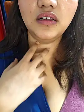 Riya Stream01 online show from April 2026 06:42:02 PM