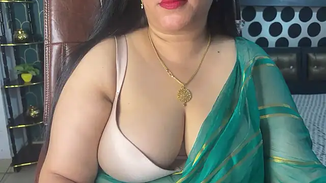 FlatVincy4 online show from May 2026 03:51:01 PM