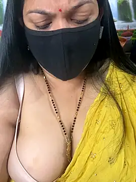 FlatVincy4 online show from October 2025 05:18:02 AM