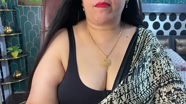 FlatVincy4 online show from May 2026 06:12:01 AM