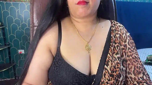 FlatVincy4 online show from July 2026 08:57:01 AM