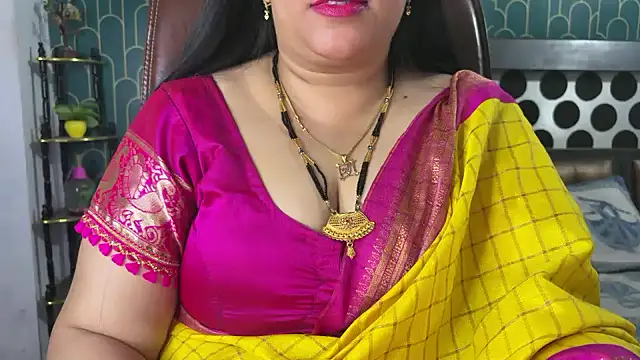 FlatVincy4 online show from February 2026 04:51:02 PM