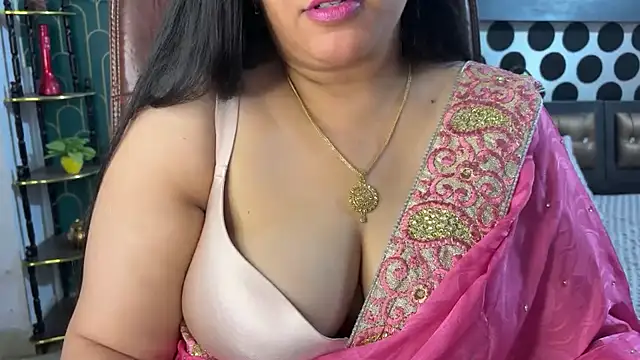 FlatVincy4 online show from May 2026 05:35:01 AM