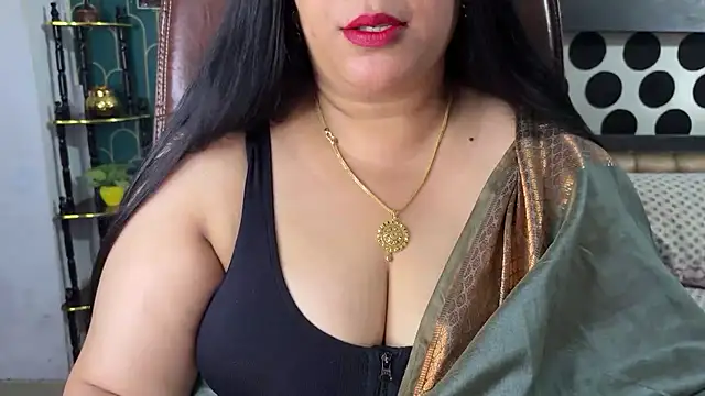 FlatVincy4 online show from May 2026 08:17:01 AM