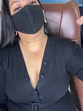 FlatVincy4 online show from November 2025 04:34:02 AM