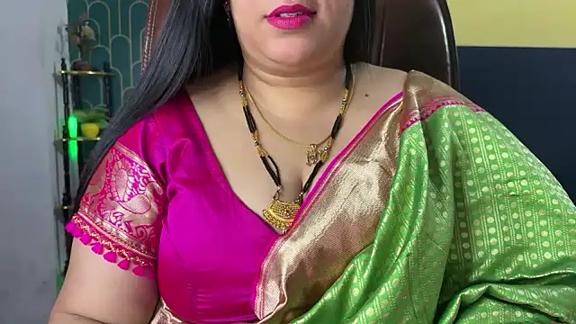 FlatVincy4 online show from February 2026 04:09:02 AM