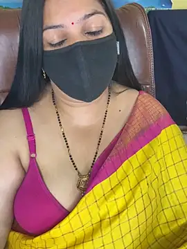 FlatVincy4 online show from November 2025 11:09:02 AM