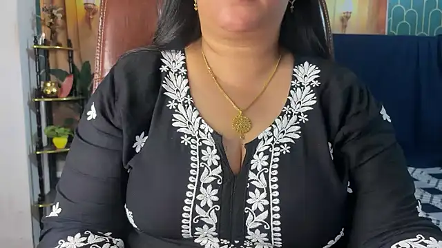 FlatVincy4 online show from April 2026 04:23:02 PM