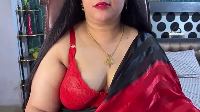 FlatVincy4 online show from May 2026 06:19:01 AM