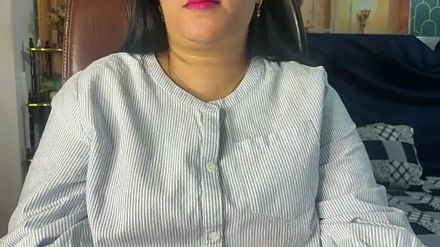 FlatVincy4 online show from March 2026 03:02:02 PM