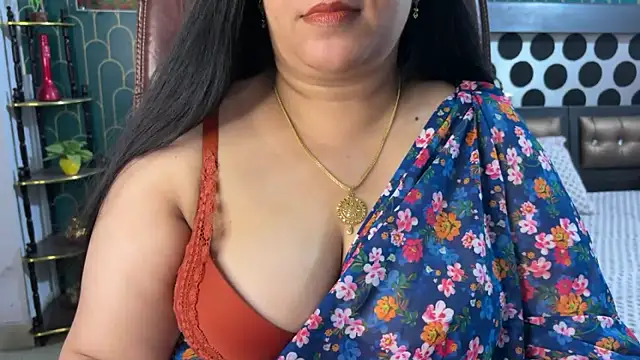 FlatVincy4 online show from June 2026 07:35:02 AM
