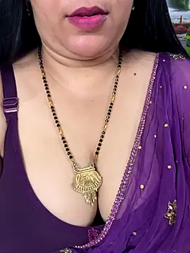 FlatVincy4 online show from November 2025 04:06:01 AM