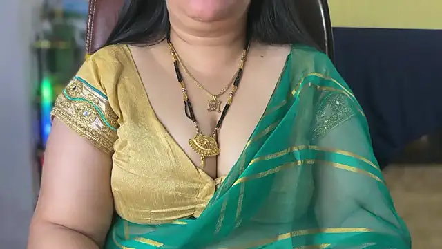 FlatVincy4 online show from February 2026 04:19:02 AM