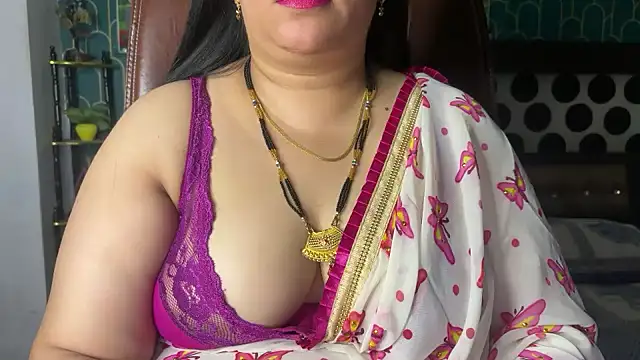 FlatVincy4 online show from February 2026 07:30:01 AM