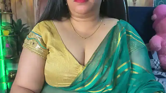 FlatVincy4 online show from March 2026 03:12:01 PM