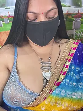 FlatVincy4 online show from October 2025 04:18:01 PM