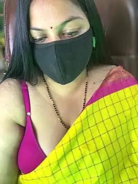 FlatVincy4 online show from November 2025 05:02:01 PM